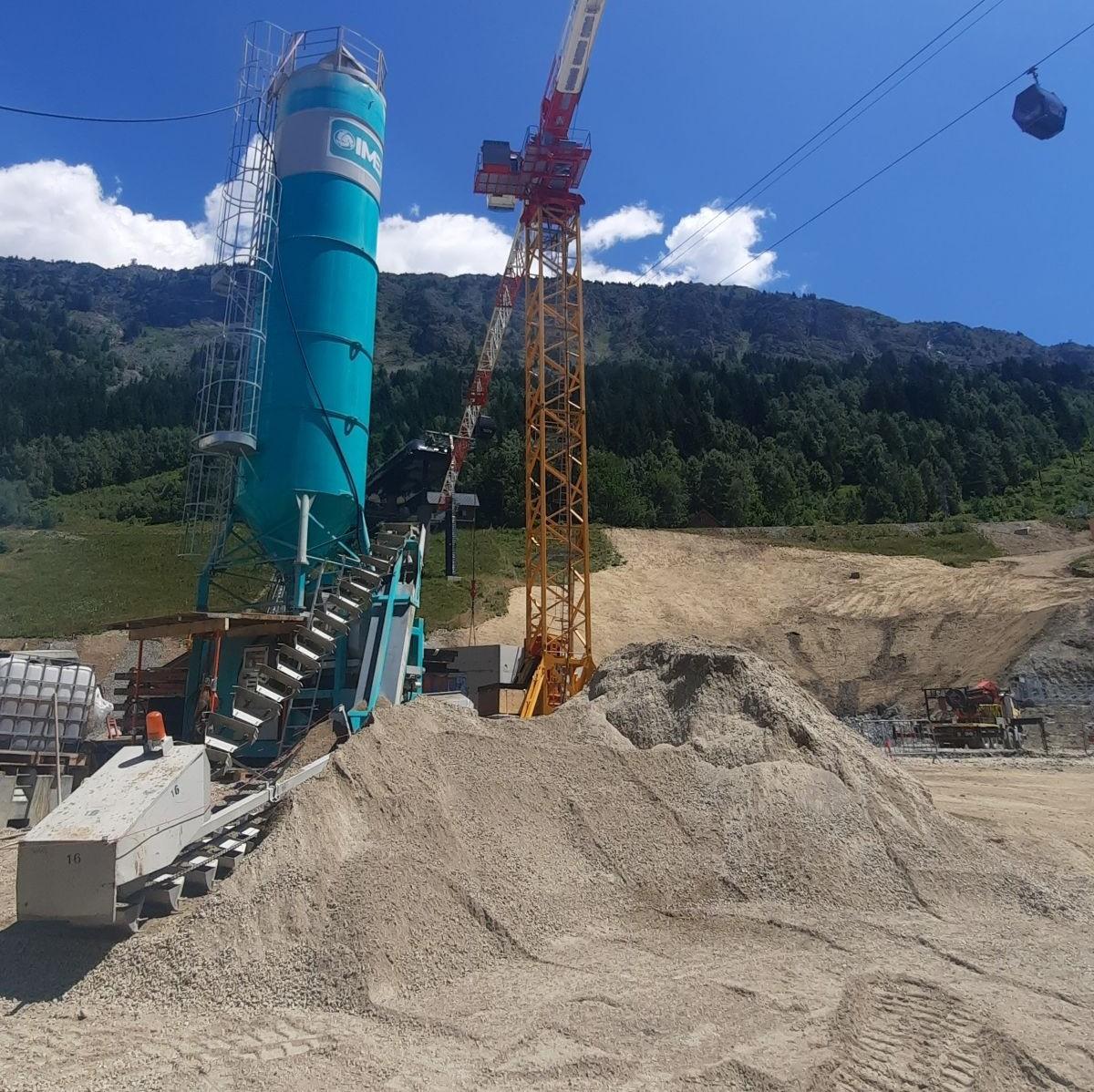Production de mélange à béton à partir de granulats sur site