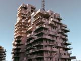 Bâtiment EVANESENS en construction, structure en béton avec balcons en cours de réalisation pour un projet immobilier collectif